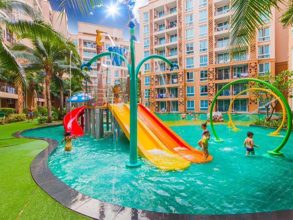 Atlantis Waterpark Apartment Jomtien Beach Exterior foto