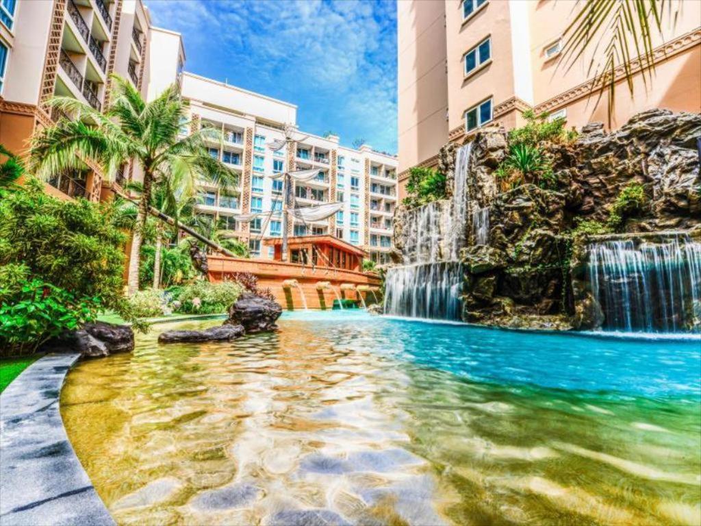 Atlantis Waterpark Apartment Jomtien Beach Exterior foto